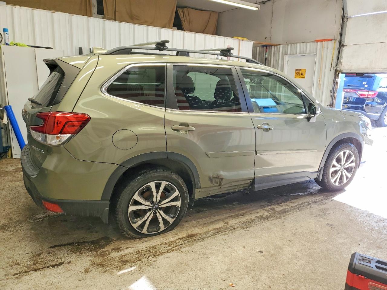 2019 SUBARU FORESTER LIMITED photo 3