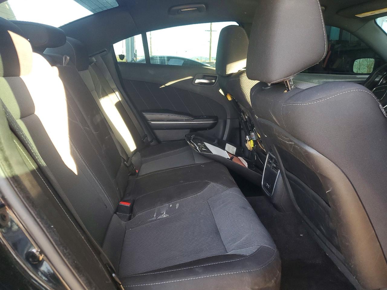 2016 DODGE CHARGER SXT photo 10