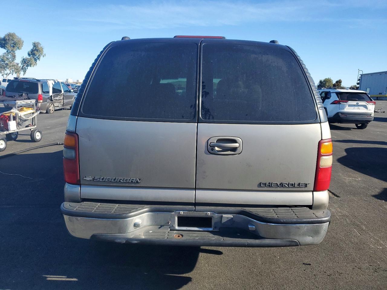 2001 CHEVROLET SUBURBAN K1500 photo 6
