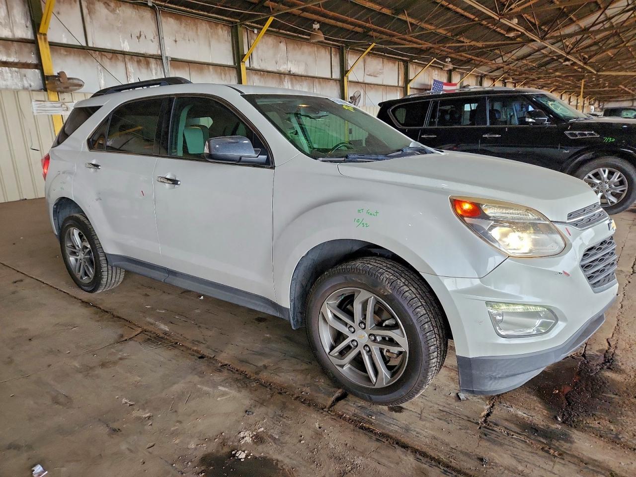 2016 CHEVROLET EQUINOX LTZ photo 4