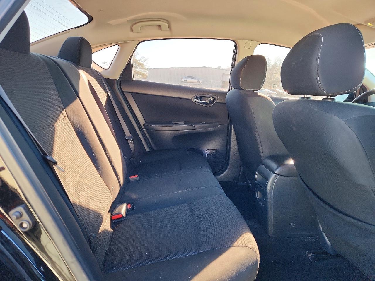 2019 NISSAN SENTRA S photo 10