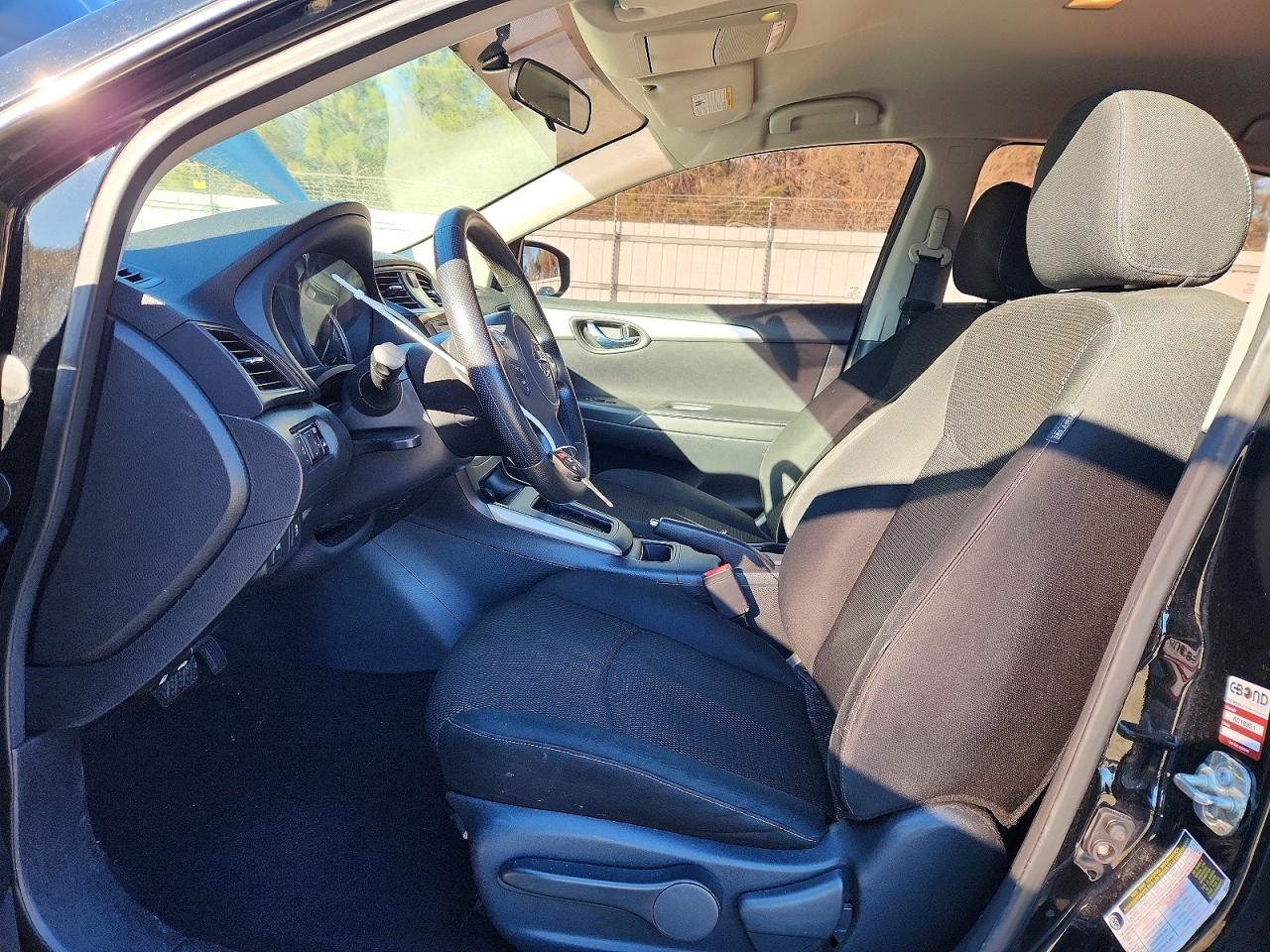 2019 NISSAN SENTRA S photo 7