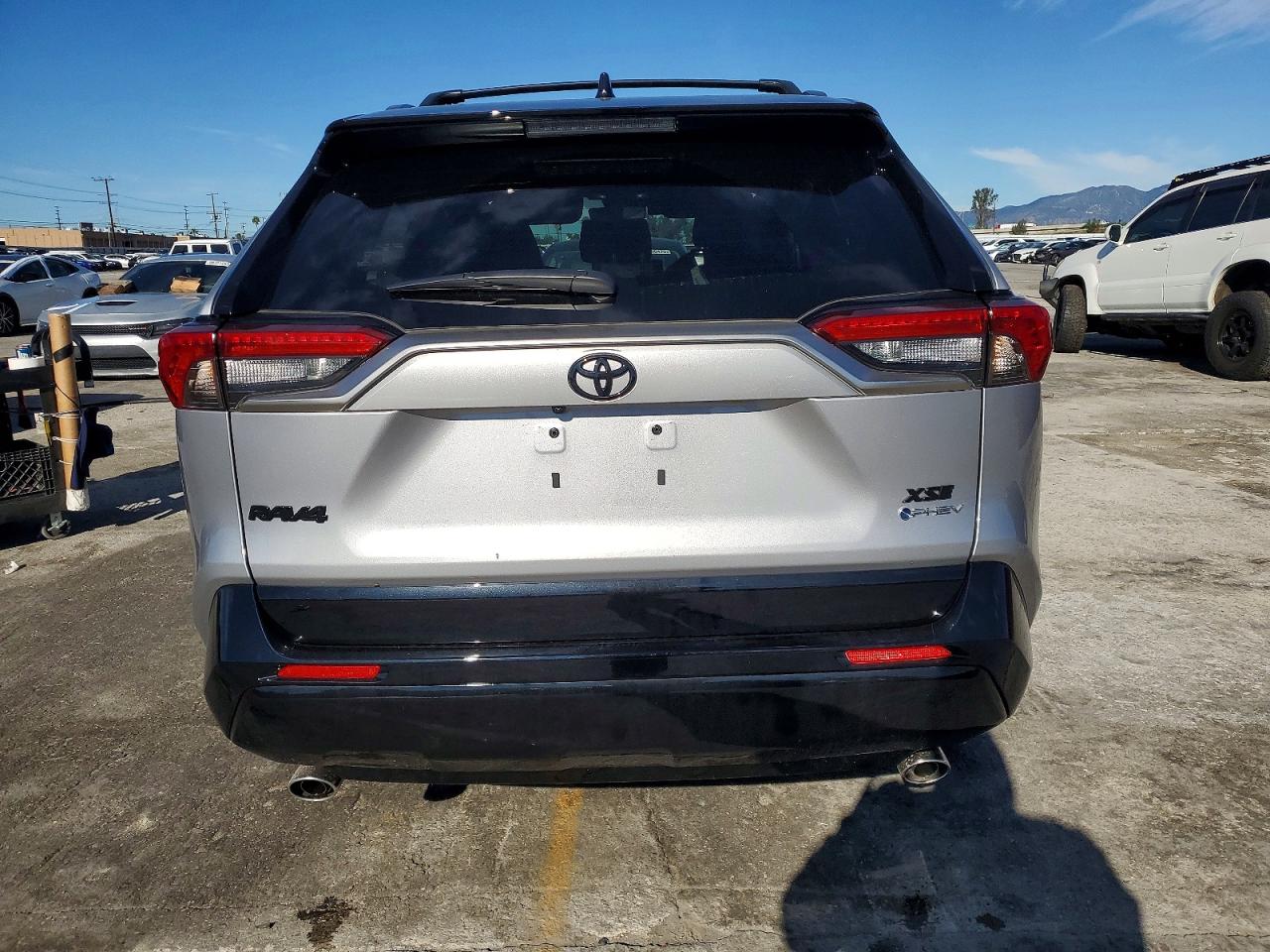 2025 TOYOTA RAV4 photo 6