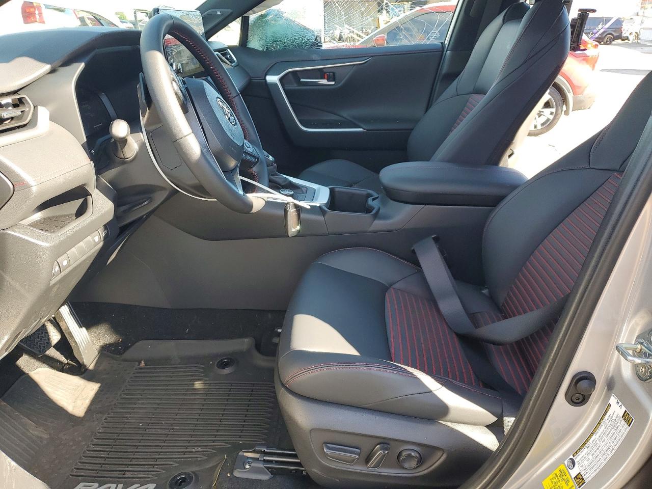 2025 TOYOTA RAV4 photo 7