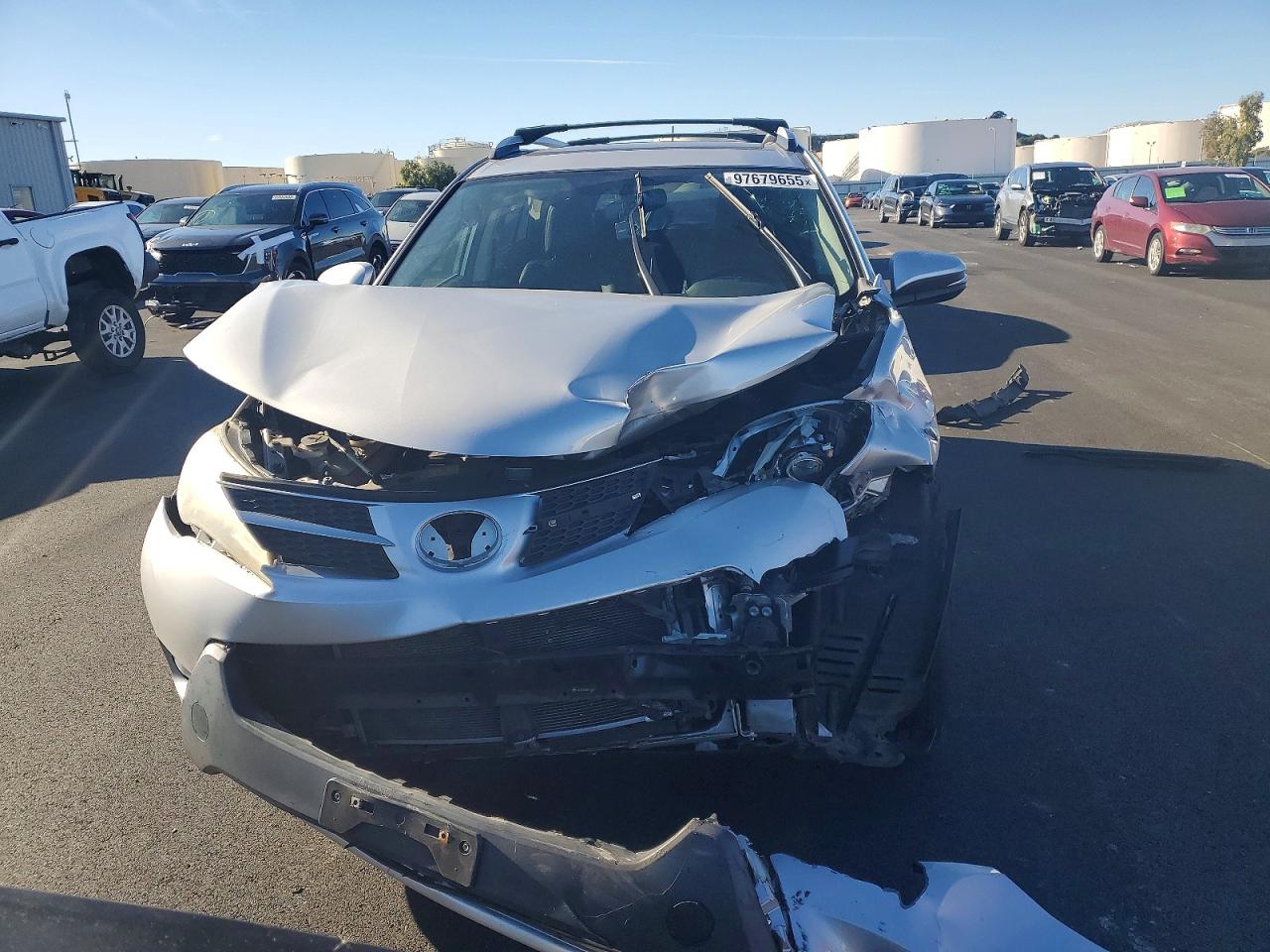 2013 TOYOTA RAV4 XLE photo 5