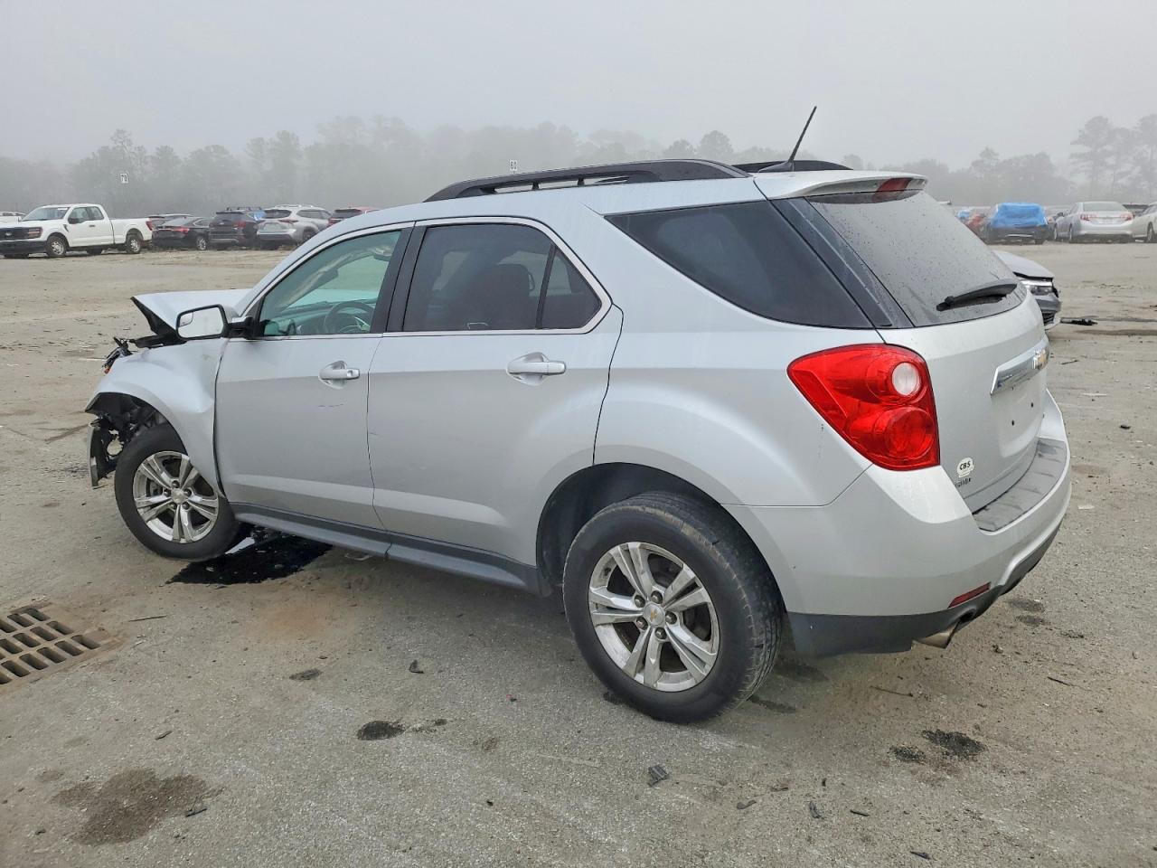 2014 CHEVROLET EQUINOX LT photo 2