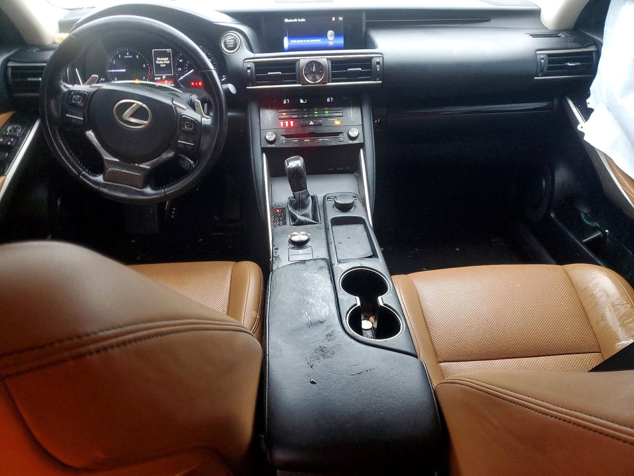 2018 LEXUS IS 300 photo 7
