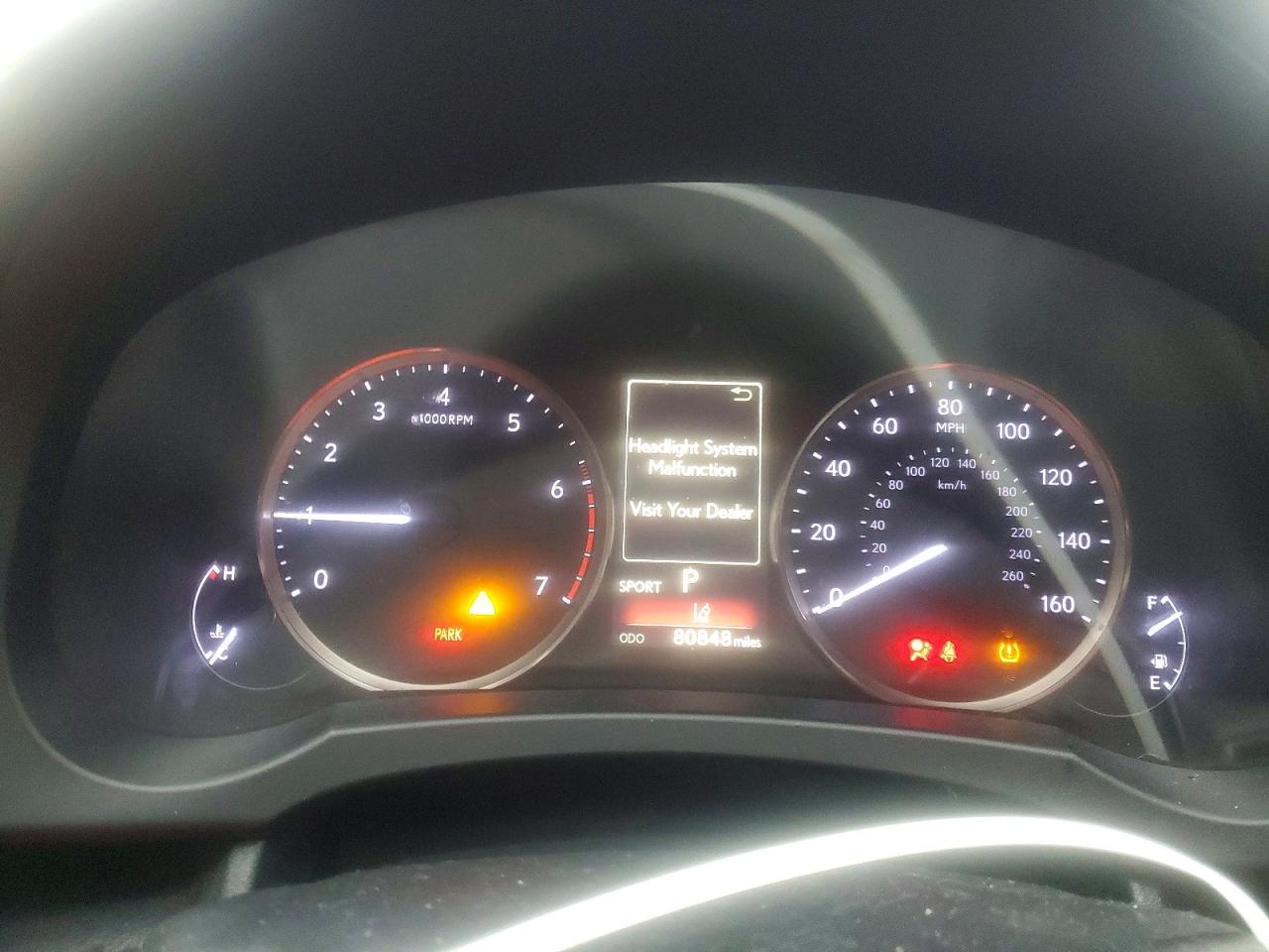 2018 LEXUS IS 300 photo 8