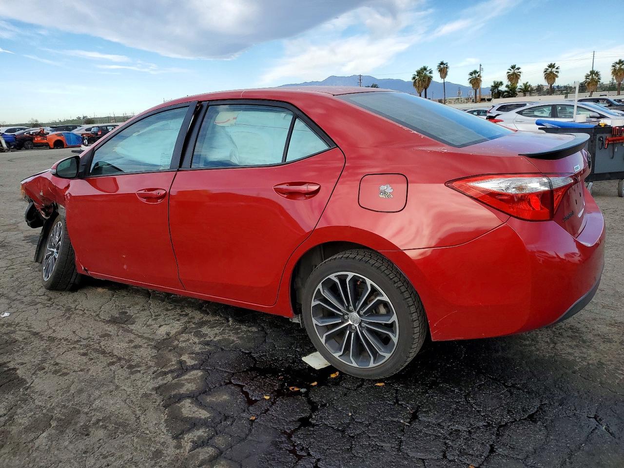 2016 TOYOTA COROLLA L photo 2