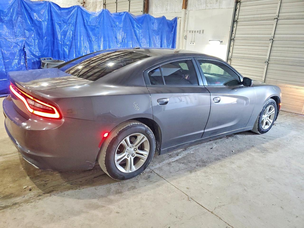 2015 DODGE CHARGER SE photo 3