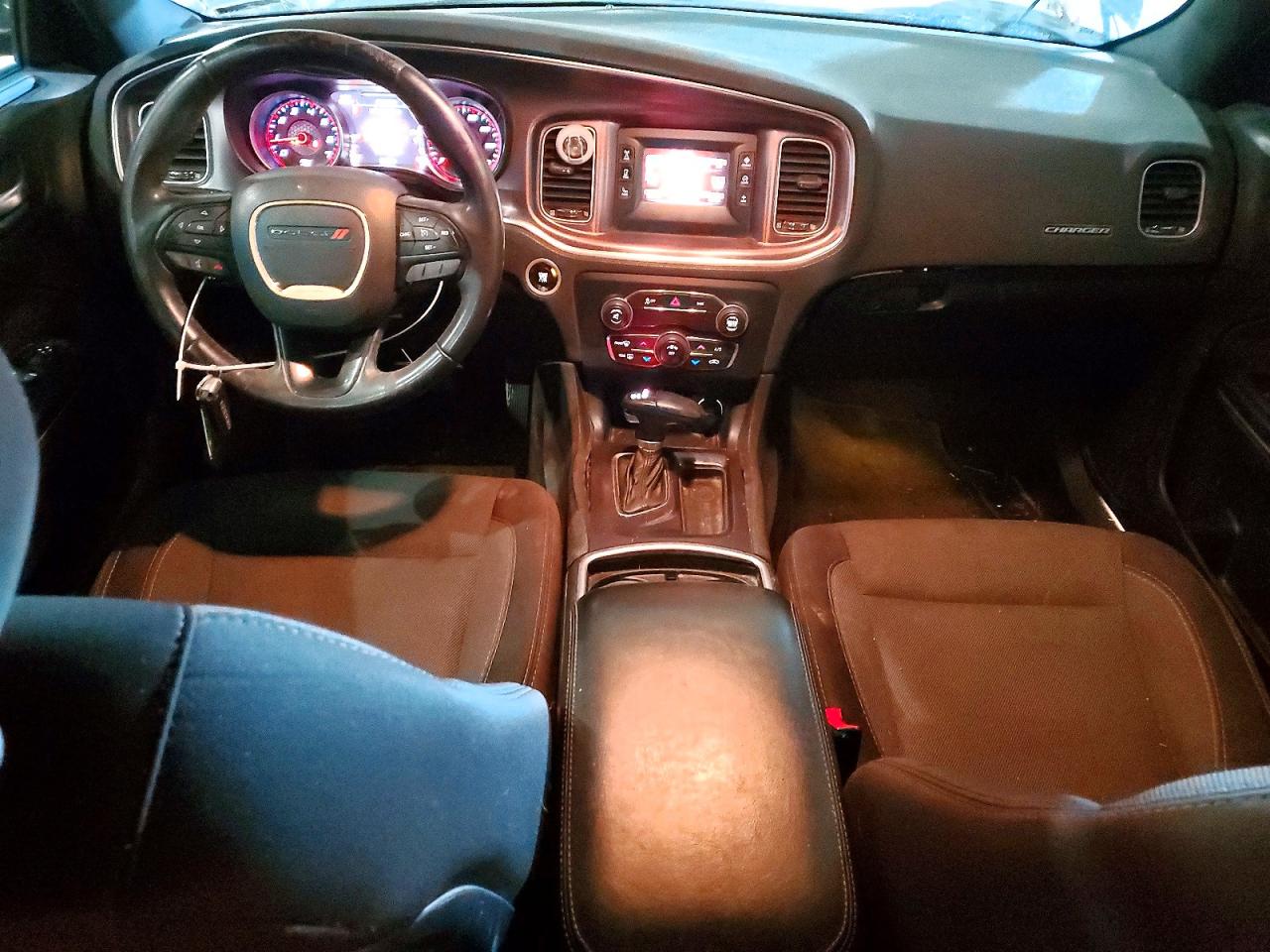 2015 DODGE CHARGER SE photo 8