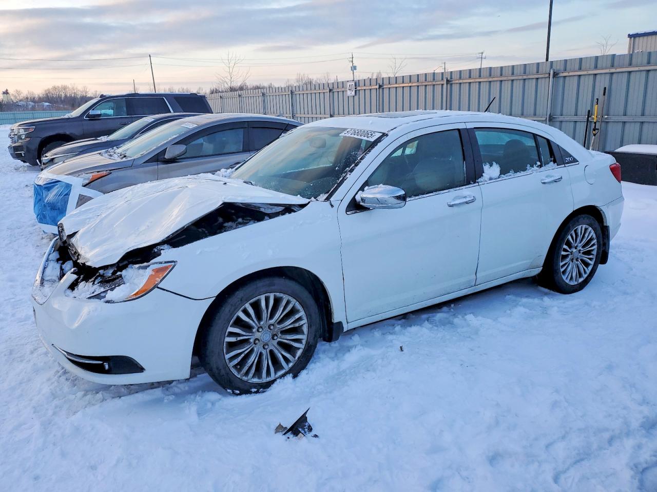 2013 CHRYSLER 200