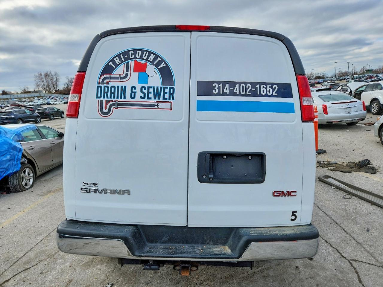 2020 GMC SAVANA G3500 photo 6