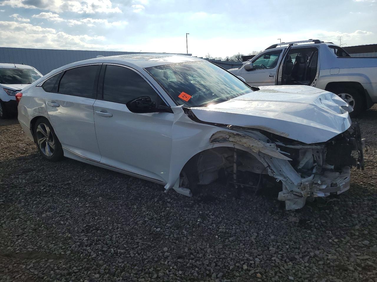 2018 HONDA ACCORD EX photo 4