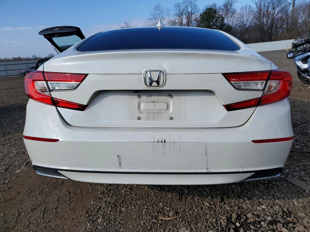2018 HONDA ACCORD EX photo 6