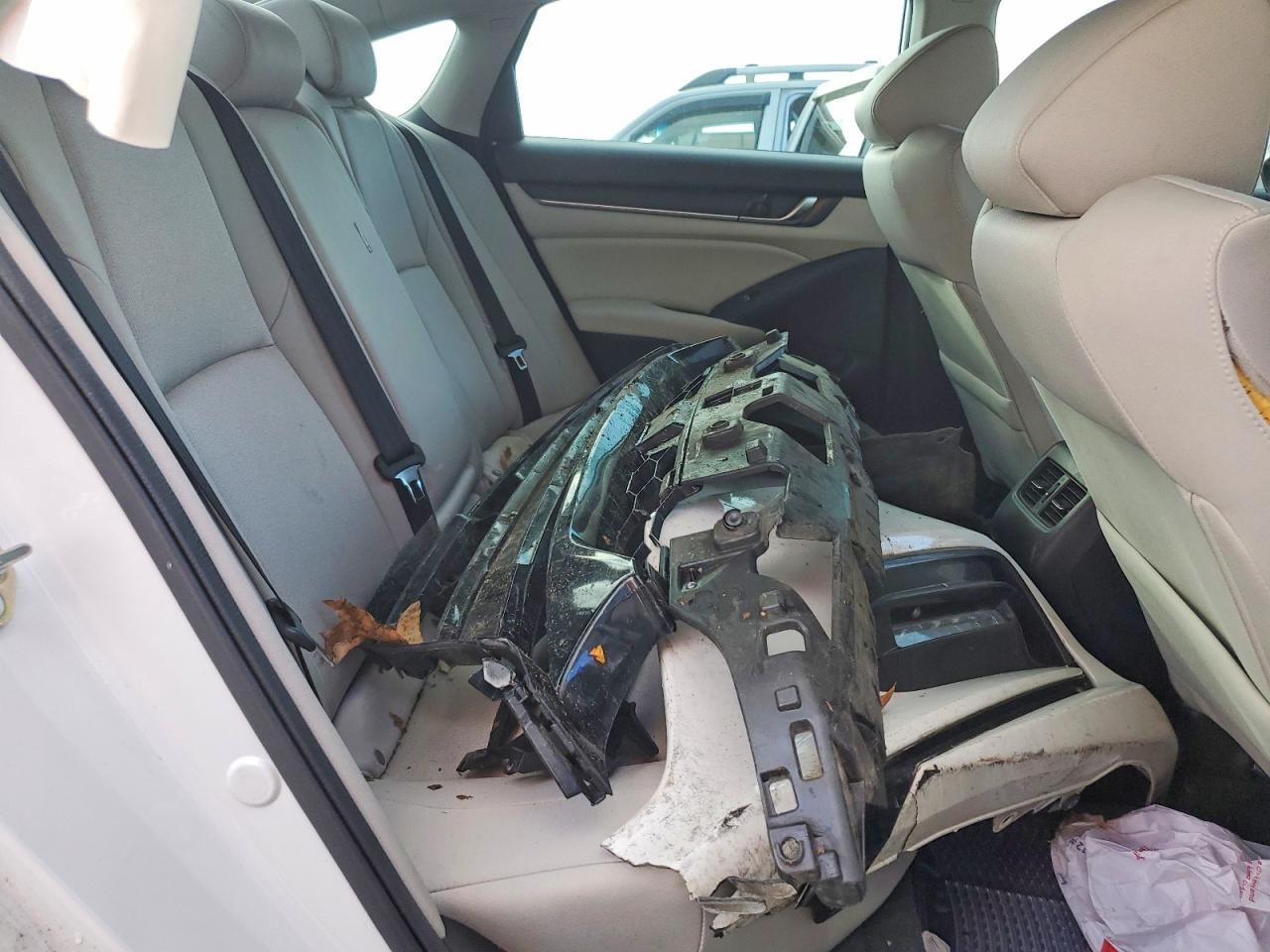 2018 HONDA ACCORD EX photo 10