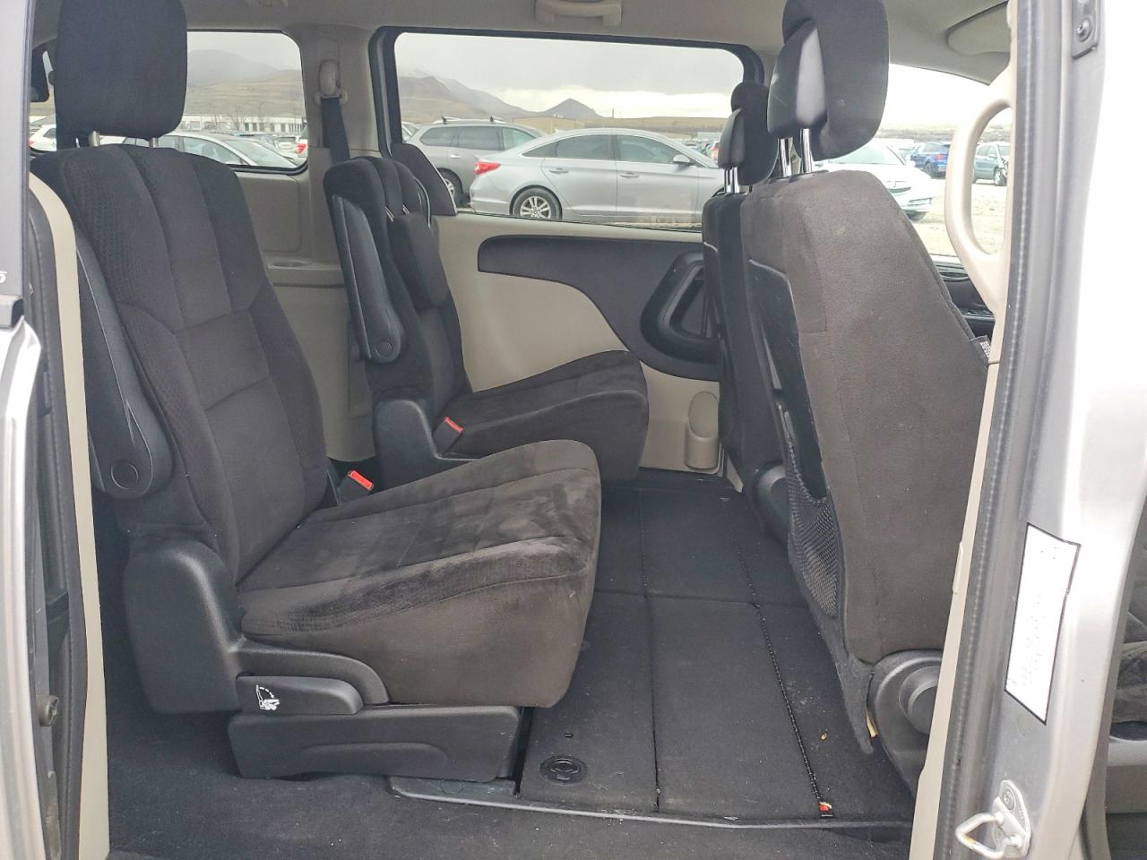 2013 DODGE GRAND CARAVAN SXT photo 11