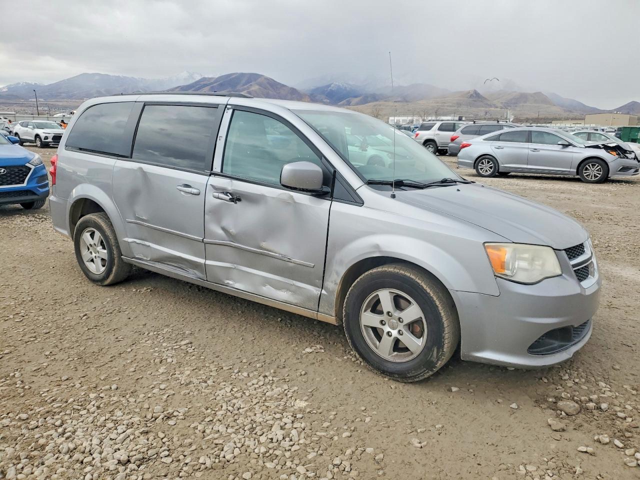 2013 DODGE GRAND CARAVAN SXT photo 4