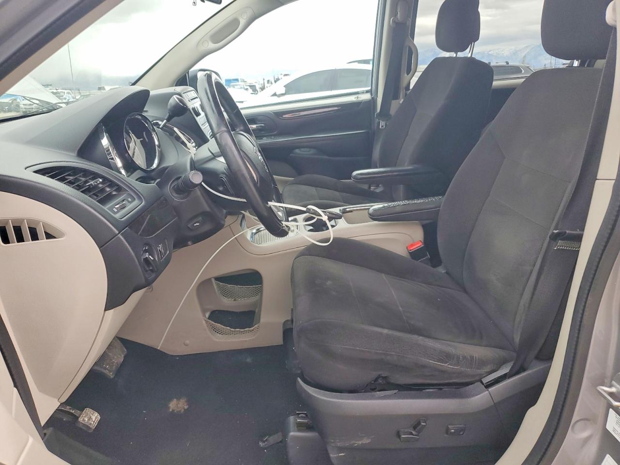 2013 DODGE GRAND CARAVAN SXT photo 7