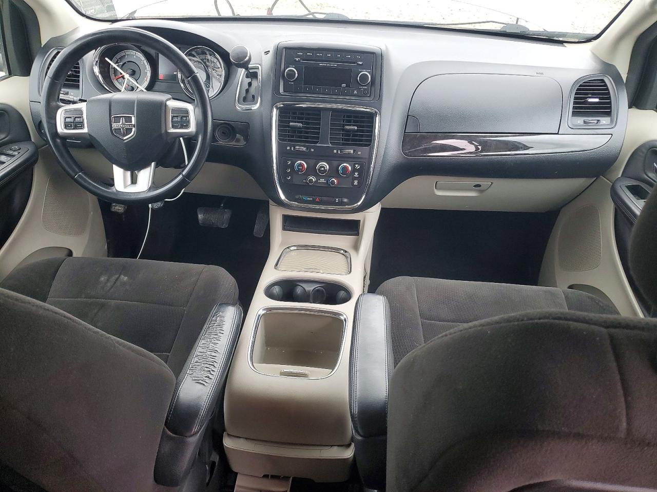2013 DODGE GRAND CARAVAN SXT photo 8