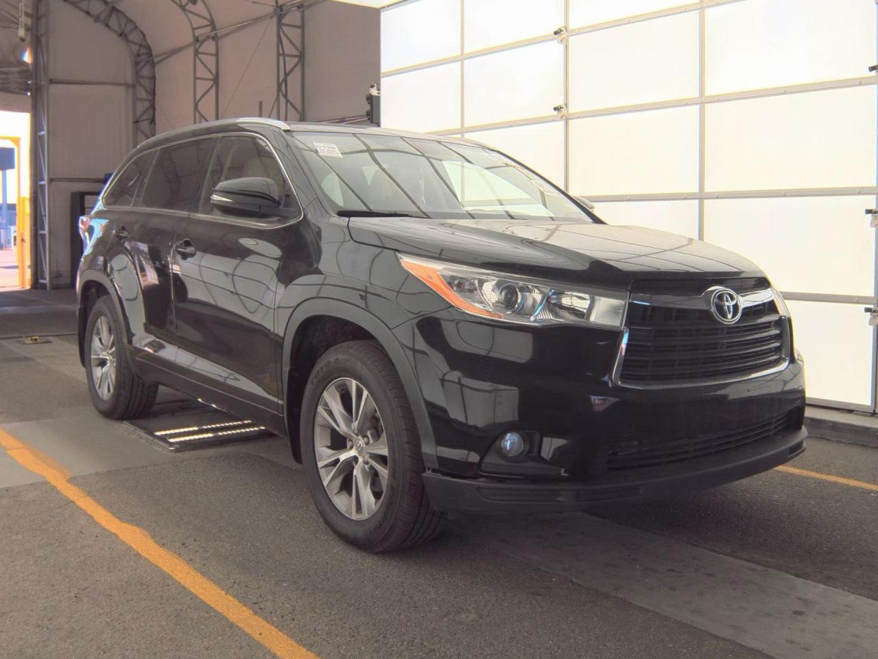 2014 TOYOTA HIGHLANDER