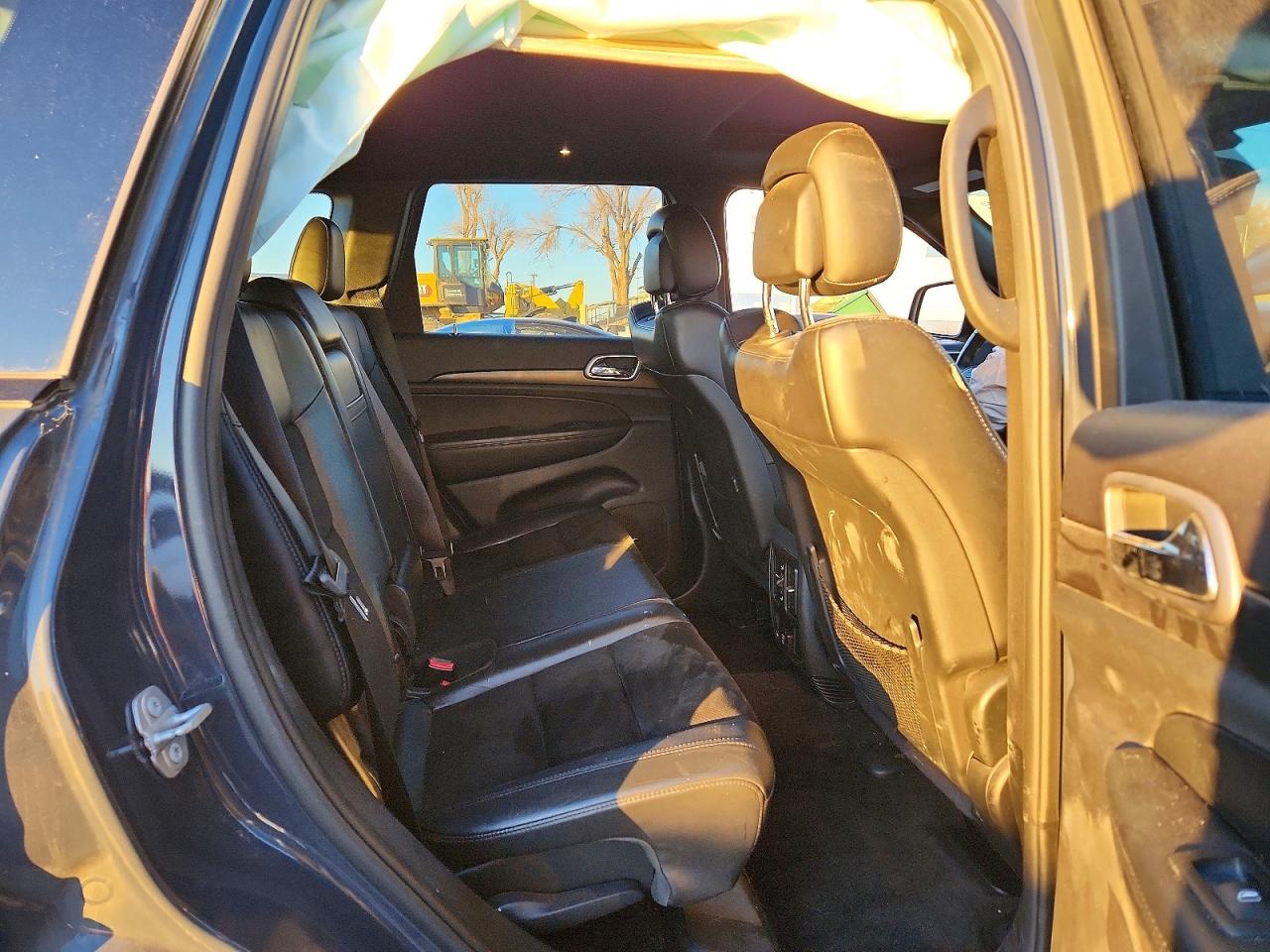 2018 JEEP GRAND CHEROKEE LAREDO photo 11