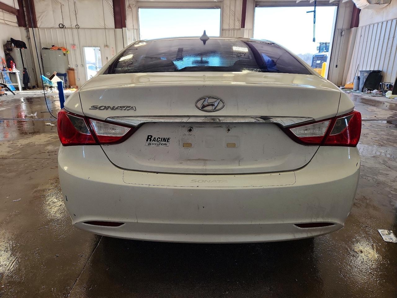 2012 HYUNDAI SONATA GLS photo 6