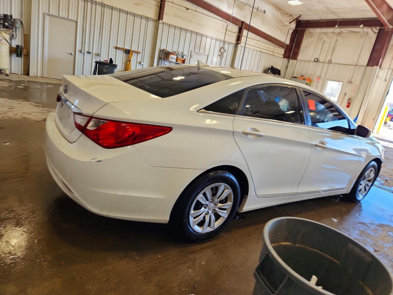 2012 HYUNDAI SONATA GLS photo 3