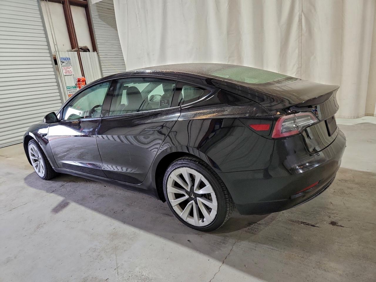 2022 TESLA MODEL 3 photo 2