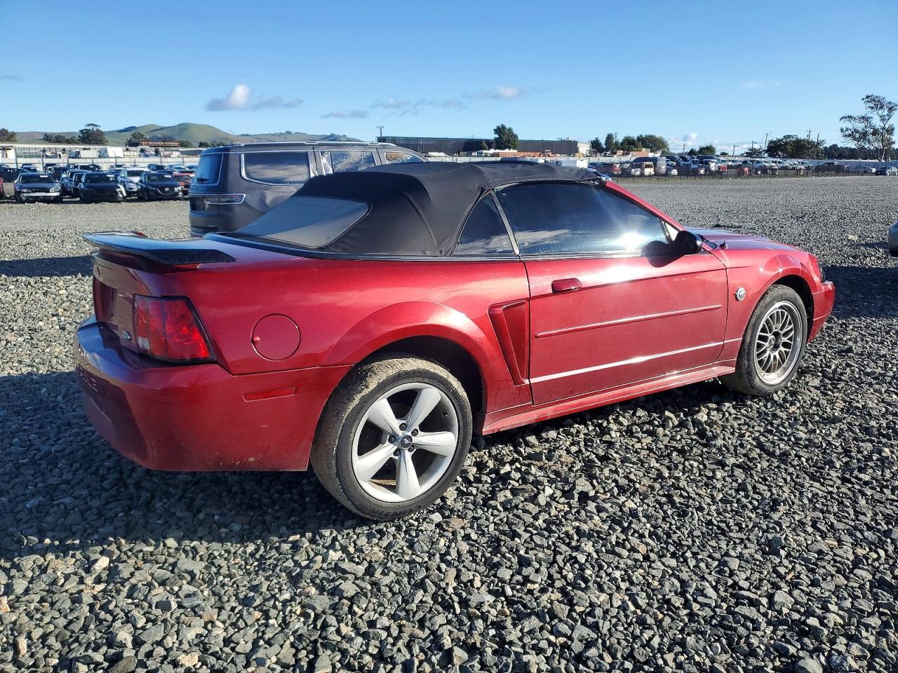 2004 FORD MUSTANG photo 3