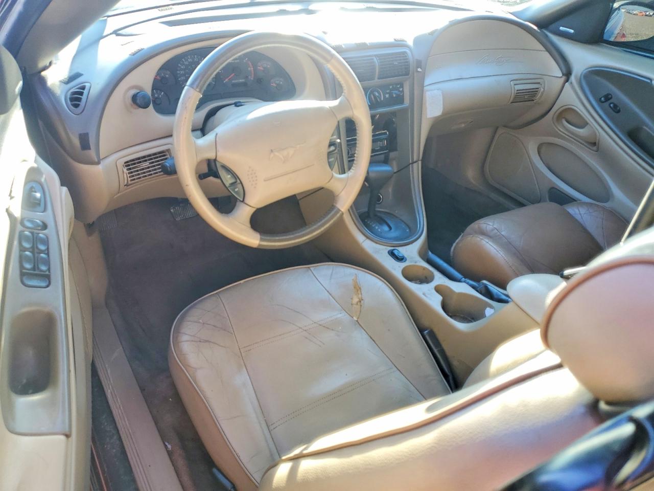 2004 FORD MUSTANG photo 8