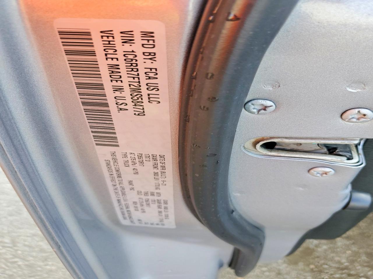 2021 RAM 1500 CLASSIC TRADESMAN photo 34