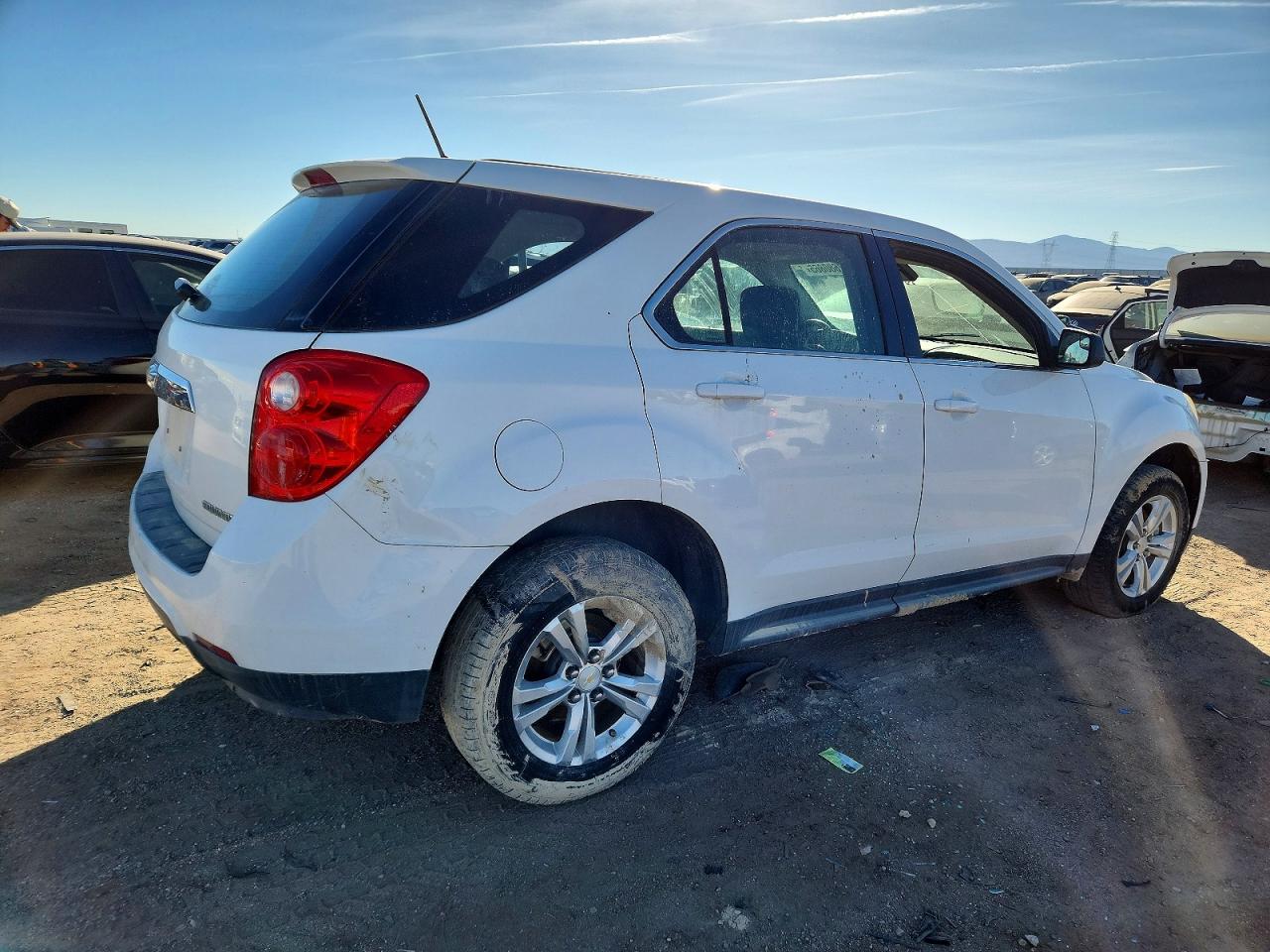 2014 CHEVROLET EQUINOX LS photo 5