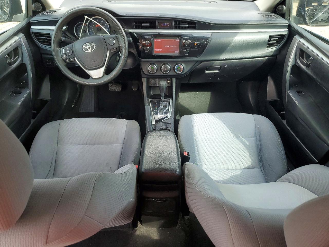 2016 TOYOTA COROLLA L photo 8