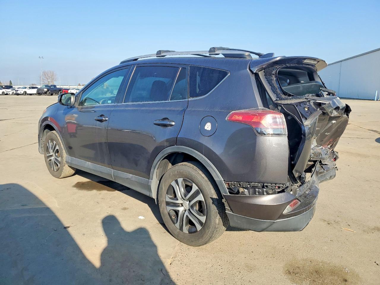 2016 TOYOTA RAV4 LE photo 2
