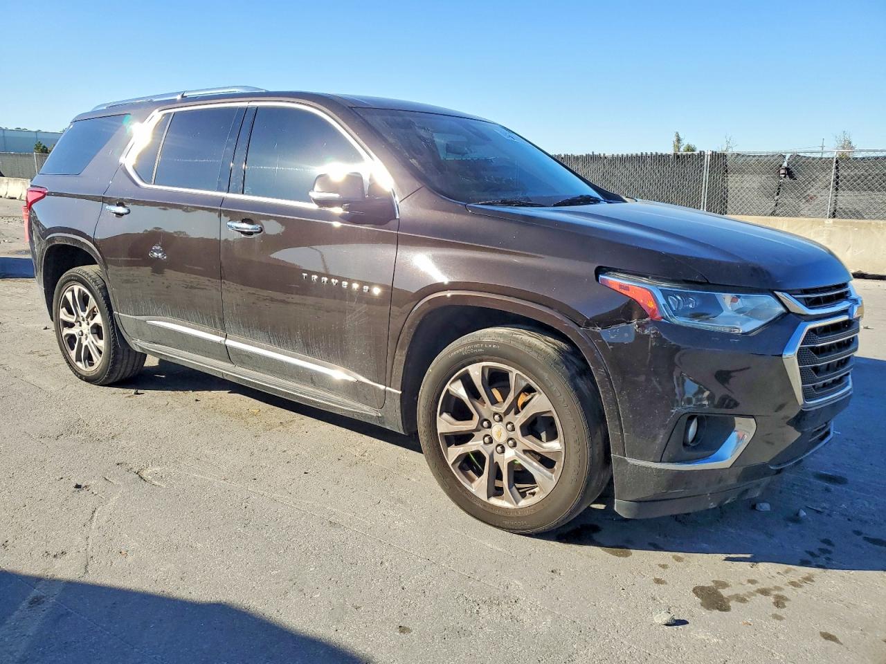 2019 CHEVROLET TRAVERSE PREMIER photo 4