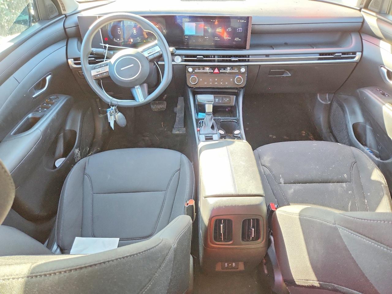 2025 HYUNDAI TUCSON SEL photo 8