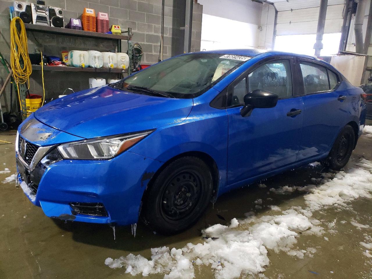 2020 NISSAN VERSA