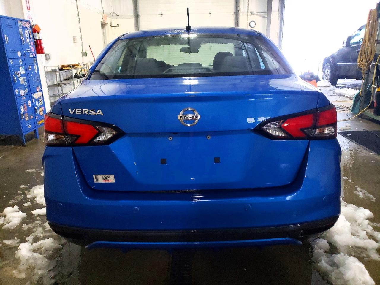2020 NISSAN VERSA S photo 6