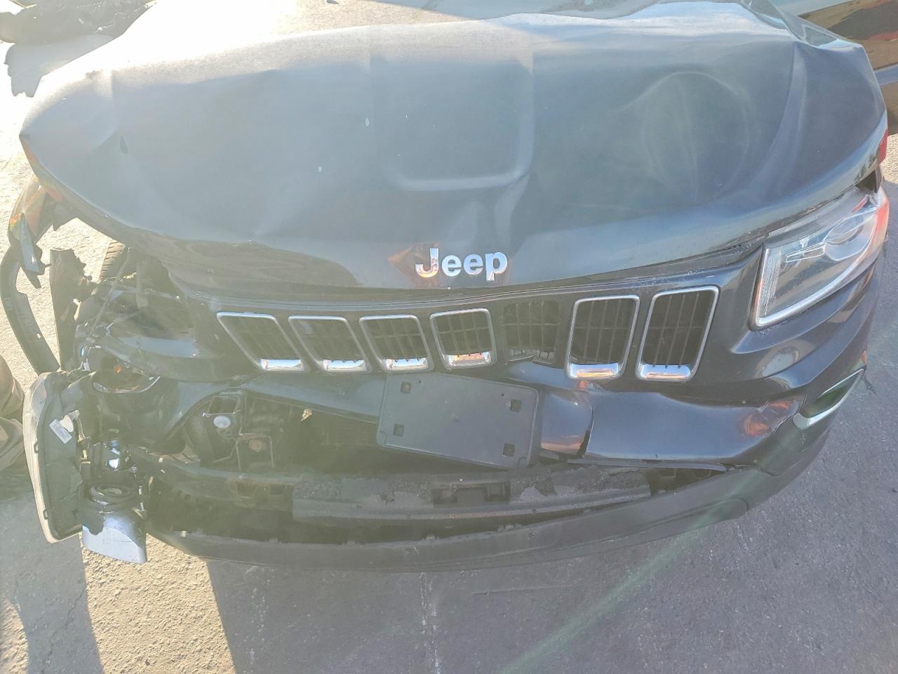2014 JEEP GRAND CHEROKEE LAREDO photo 12