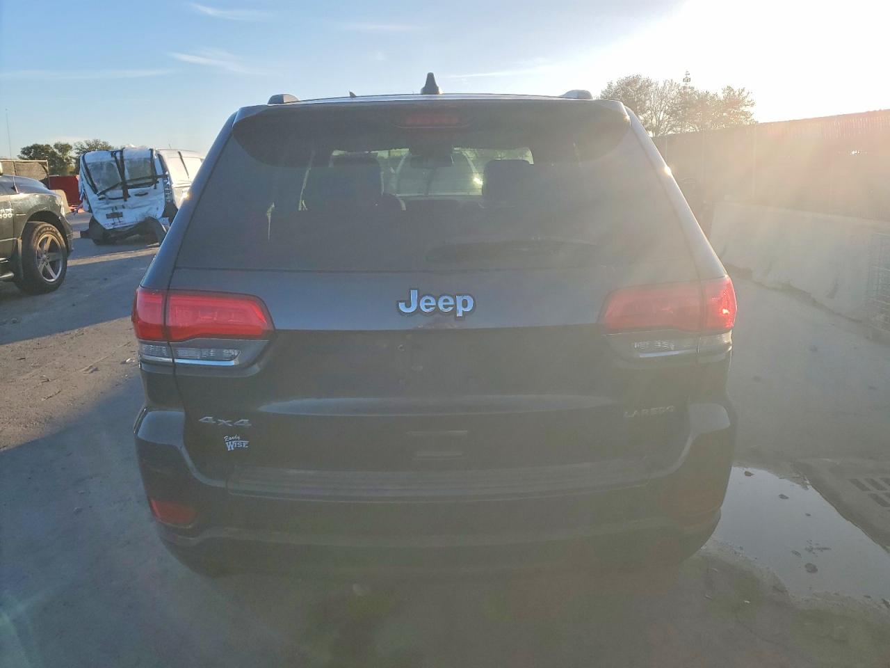 2014 JEEP GRAND CHEROKEE LAREDO photo 6