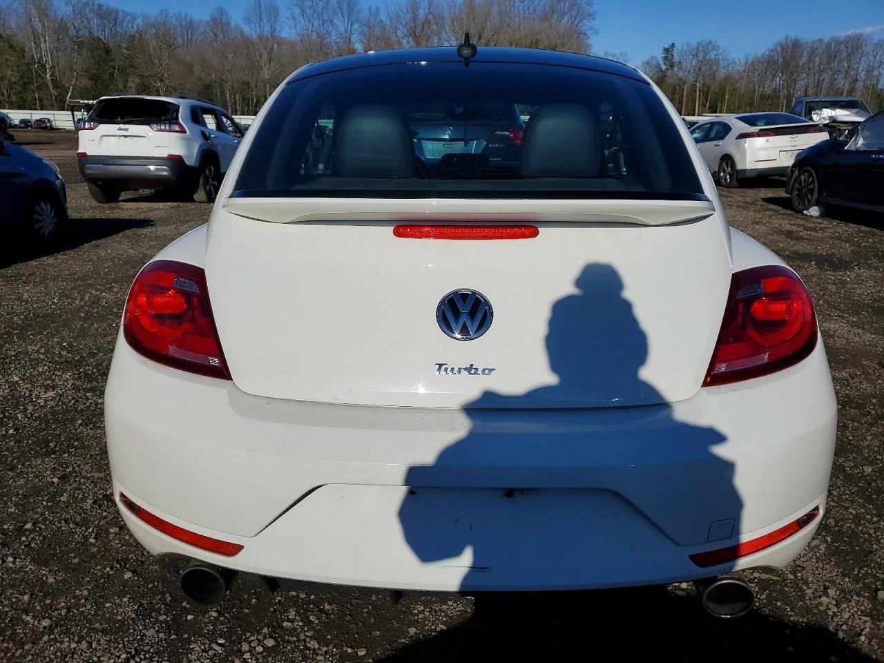 2013 VOLKSWAGEN BEETLE TURBO photo 6