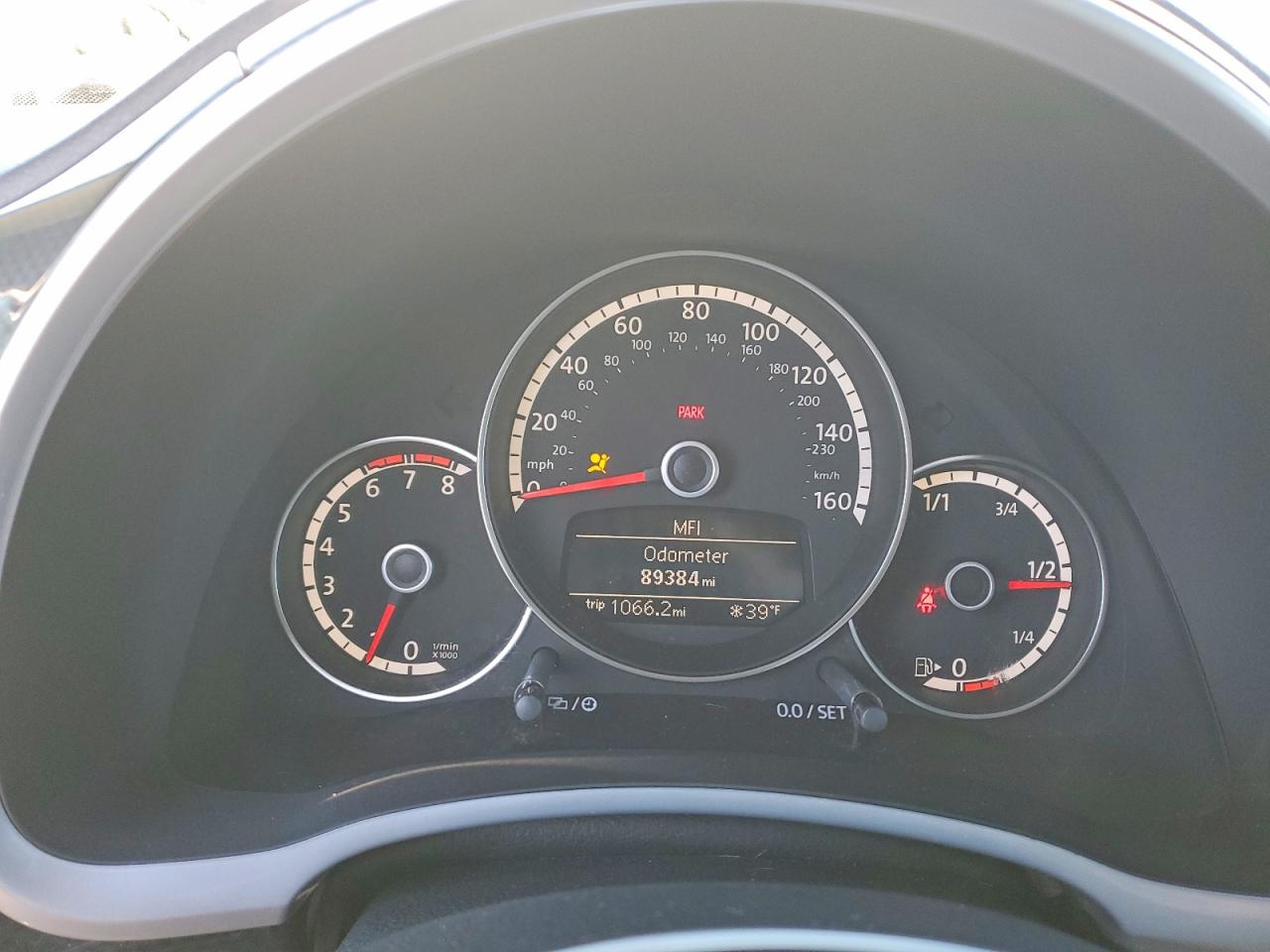 2013 VOLKSWAGEN BEETLE TURBO photo 9