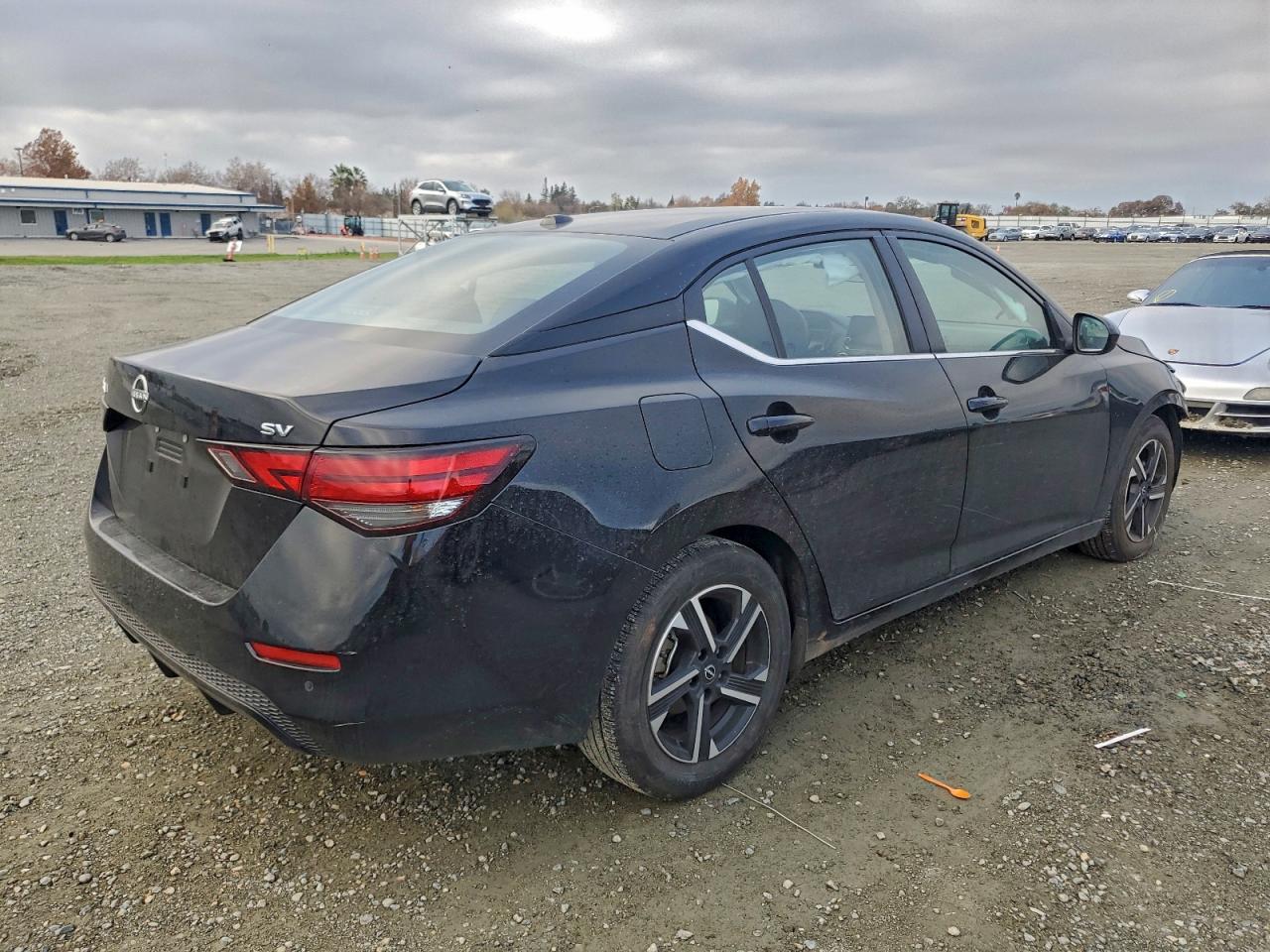 2024 NISSAN SENTRA SV photo 3