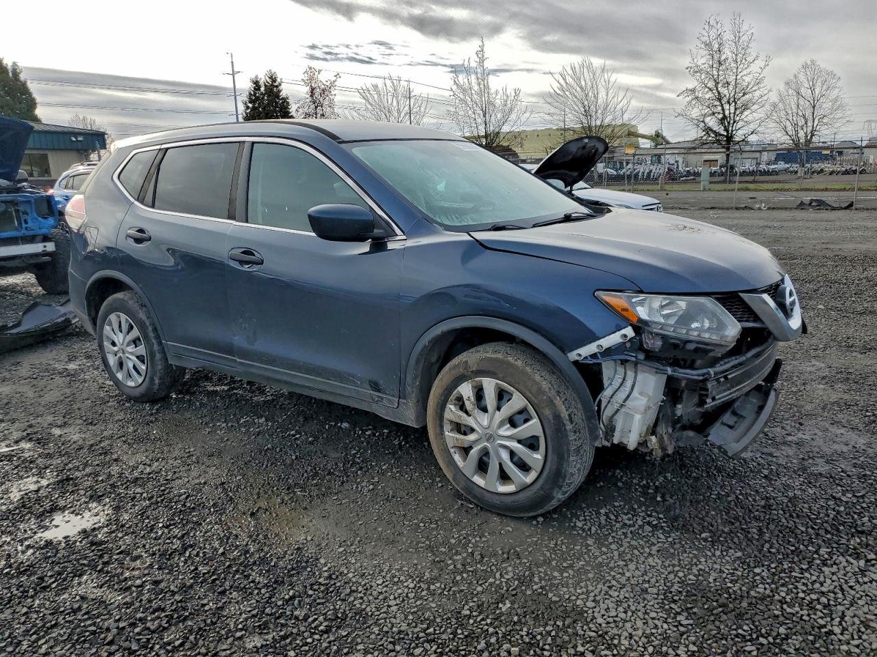 2016 NISSAN ROGUE S photo 4