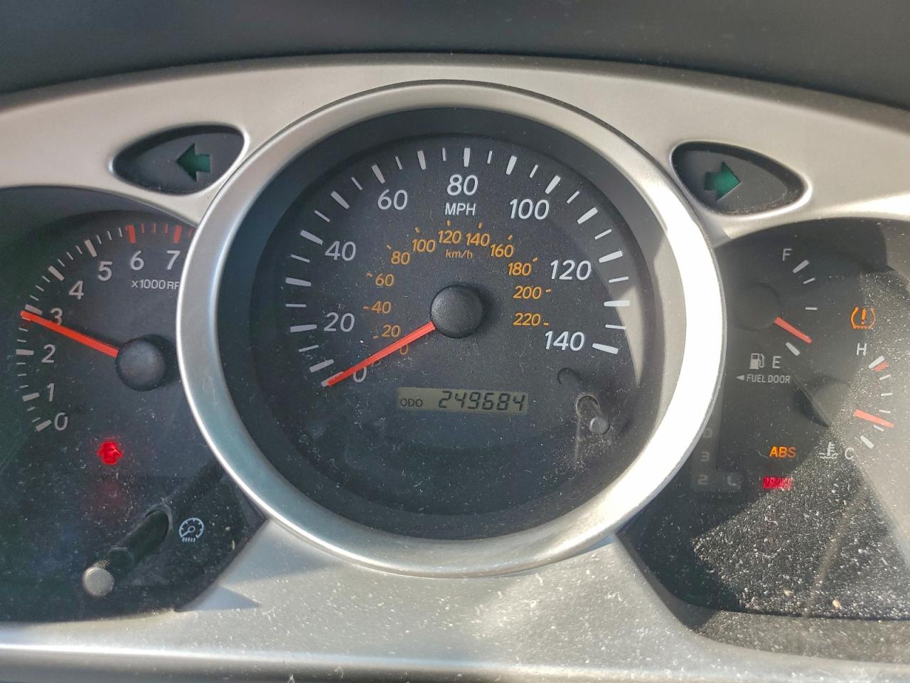 2006 TOYOTA HIGHLANDER LIMITED photo 9