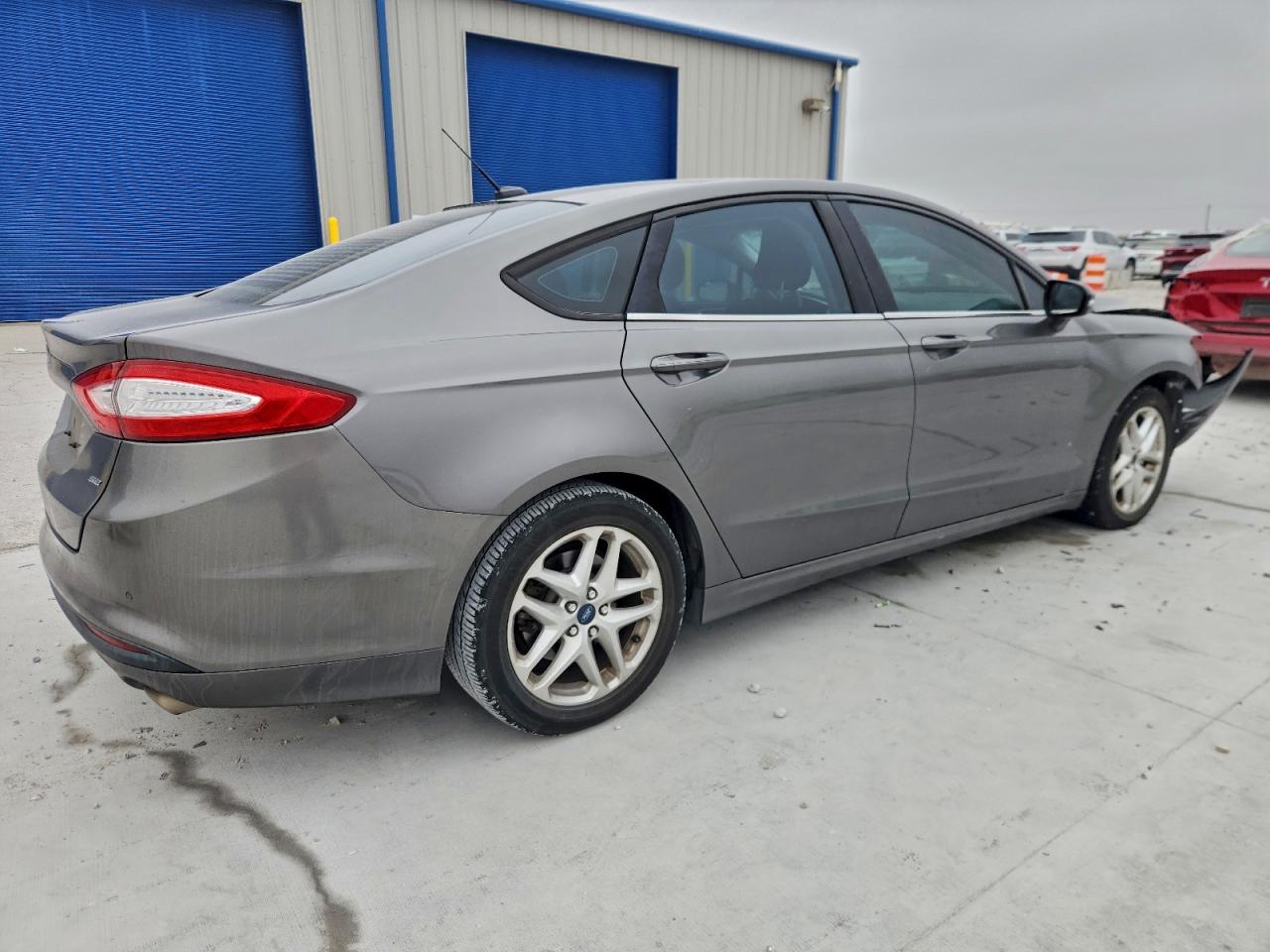 2013 FORD FUSION SE photo 3