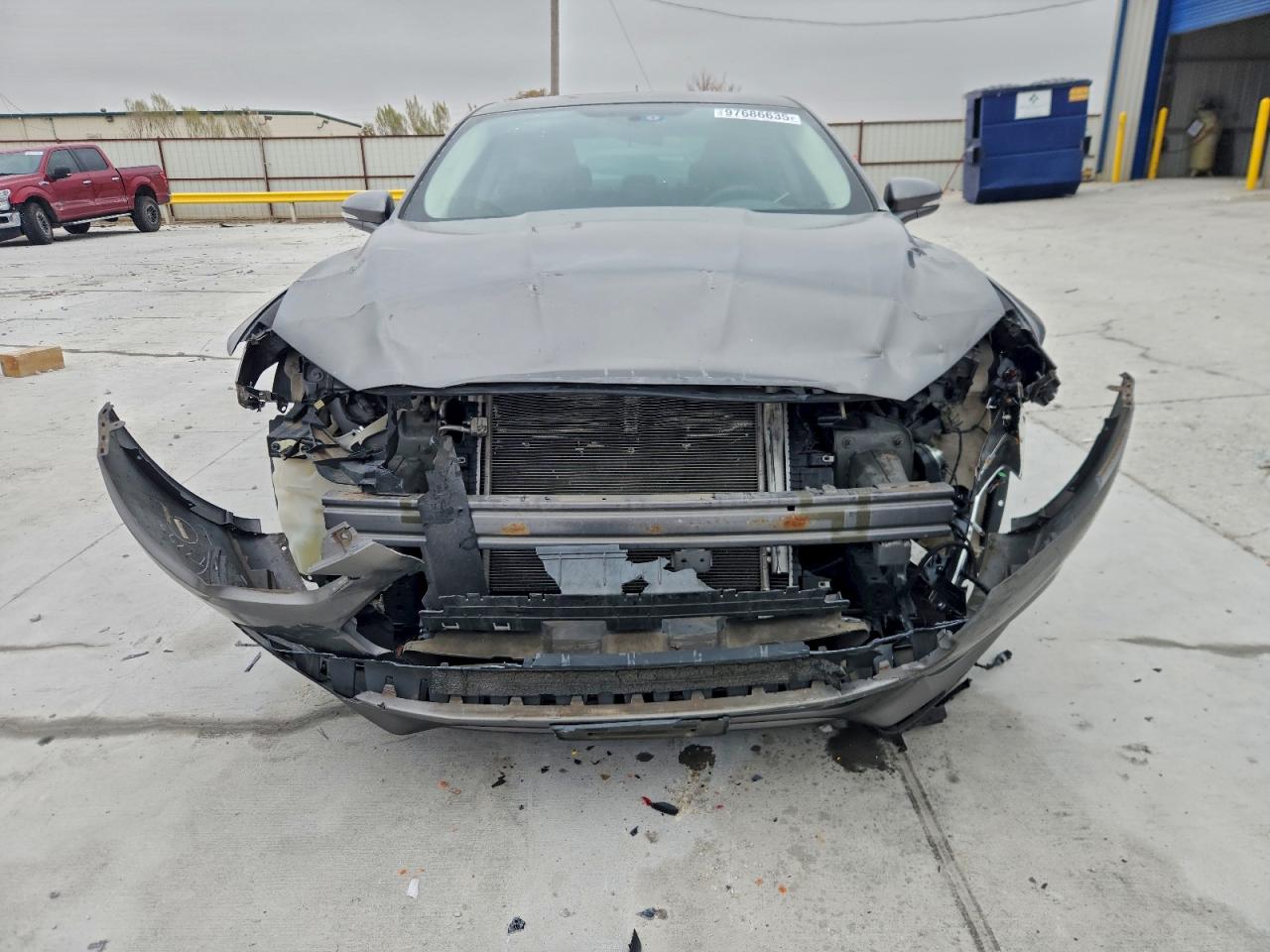 2013 FORD FUSION SE photo 5