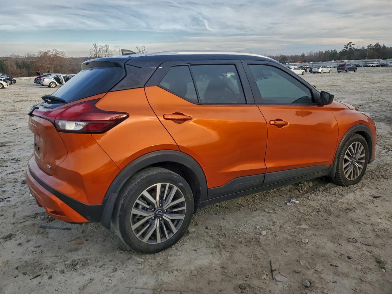 2023 NISSAN KICKS SV photo 5