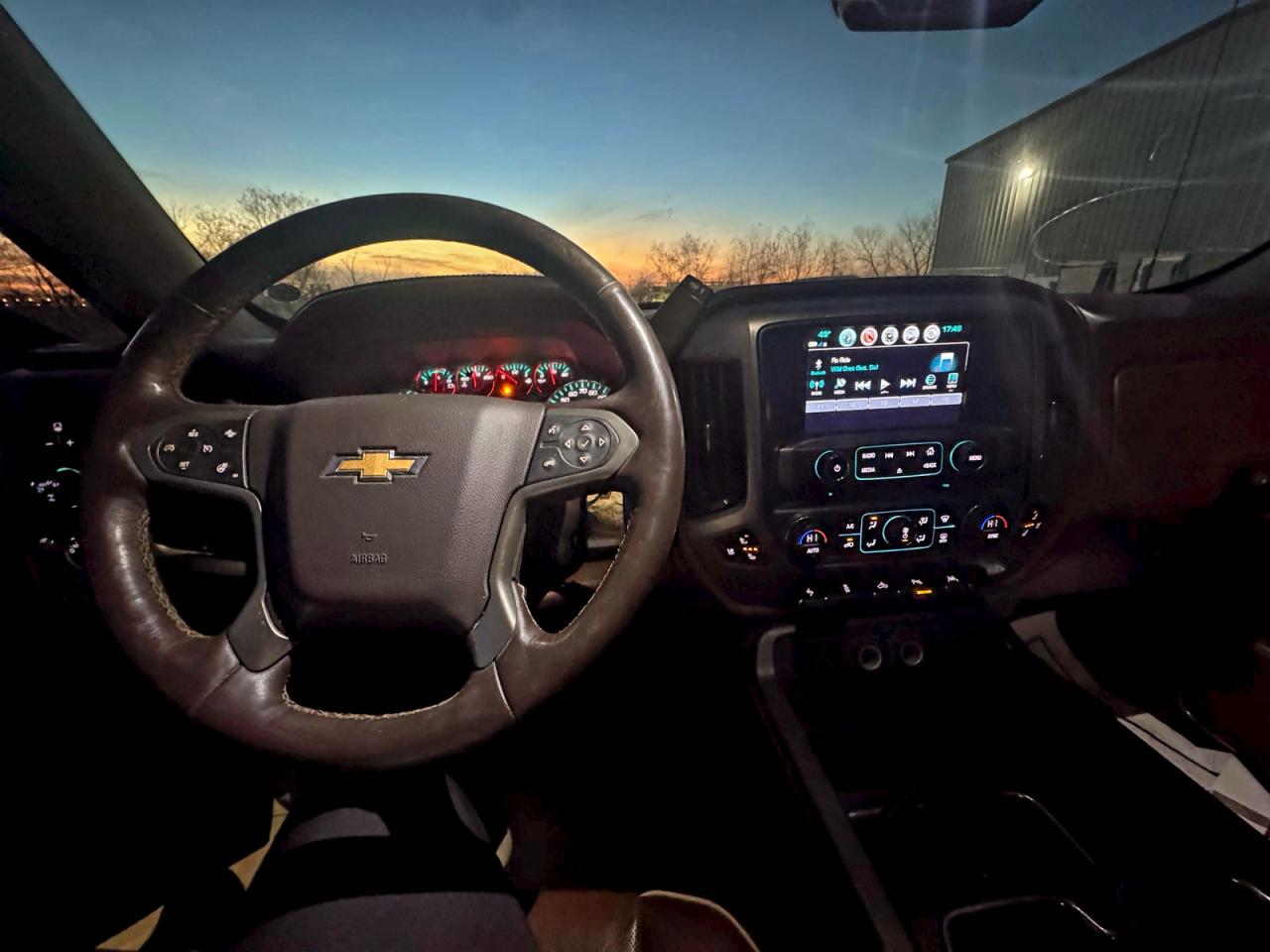 2017 CHEVROLET SILVERADO K1500 HIGH COUNTRY photo 9